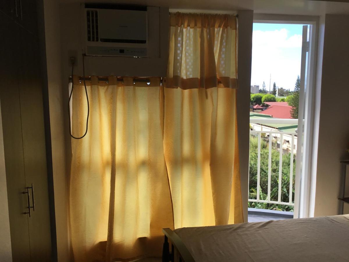 Condominium With Swimming Pool And Viewing Deck Tagaytay City Extérieur photo