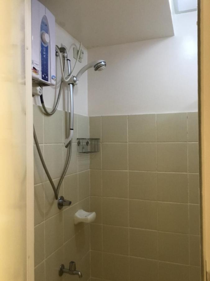 Condominium With Swimming Pool And Viewing Deck Tagaytay City Extérieur photo